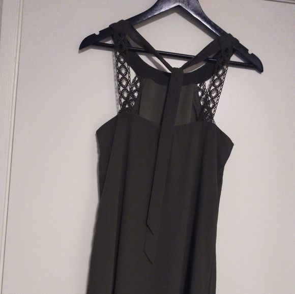 Iz Byer Dresses & Skirts - Dress IZ BYER SIZE M and color Green